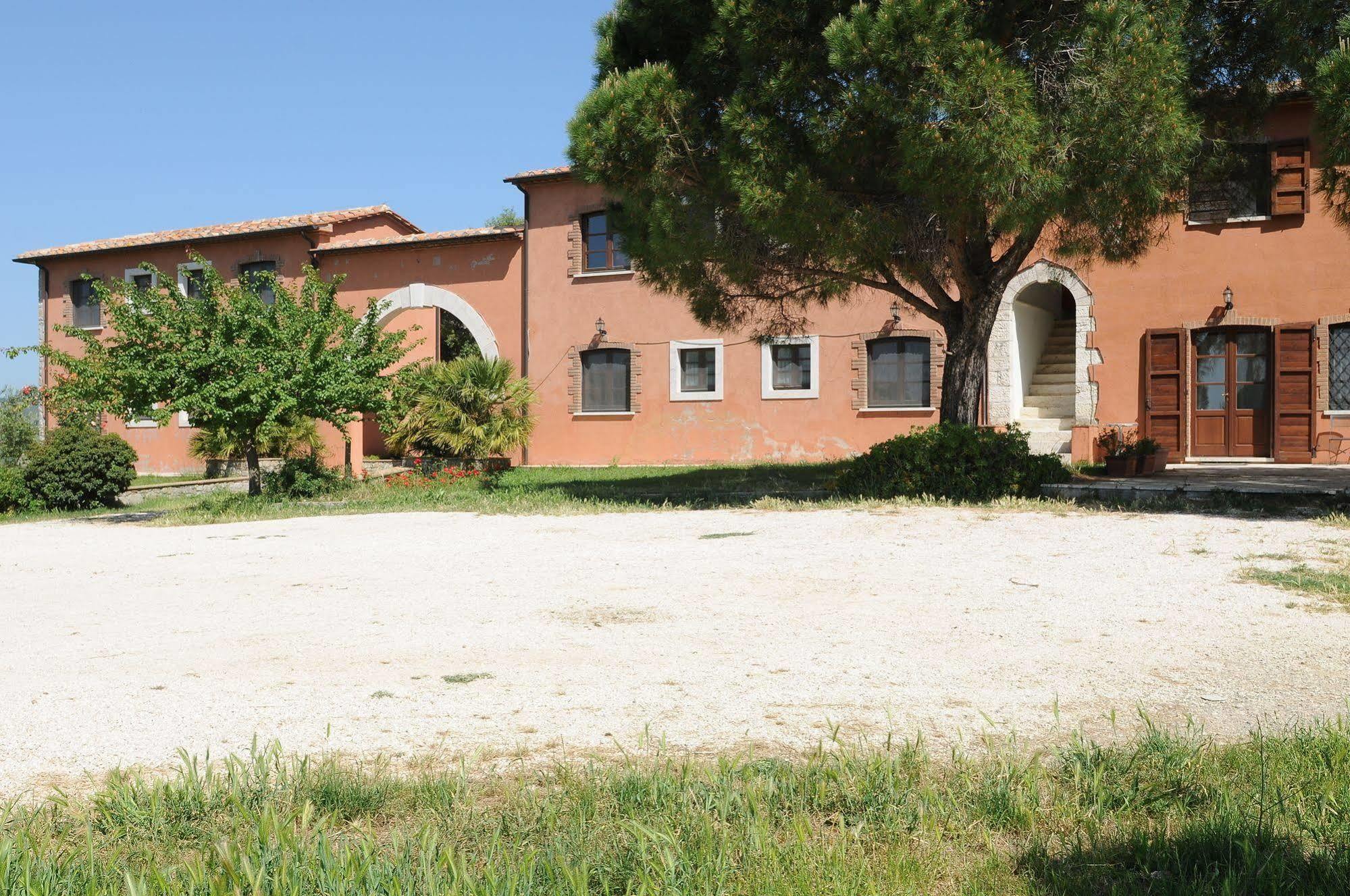 Relais Le Ginestre Villa Saturnia Buitenkant foto